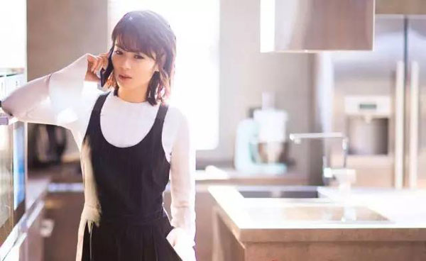 生活中一個重要的場景,便是在家的時光。一個家最好的狀態,莫過于在家里做什么都怡然自得,純粹的享受舒適的生活,那便是適合。