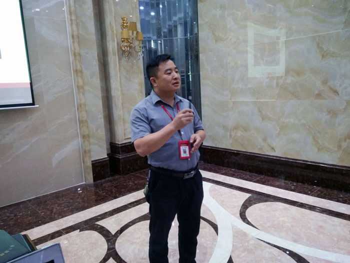 2017年11月2日晚，生命不息，學習不止金艾陶法定學習日，11月全公司人員學習會圓滿結束，一起分享《干法》，樂于工作，開心生活，即使在苦難中，只要拼命工作，就能帶來不可思議的好運。過好每一天，就是成功之道！