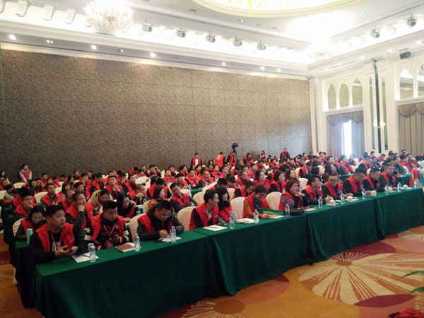 金艾陶瓷磚“大格局·大趨勢(shì)·大變革”2018年度經(jīng)銷商峰會(huì)精彩回顧